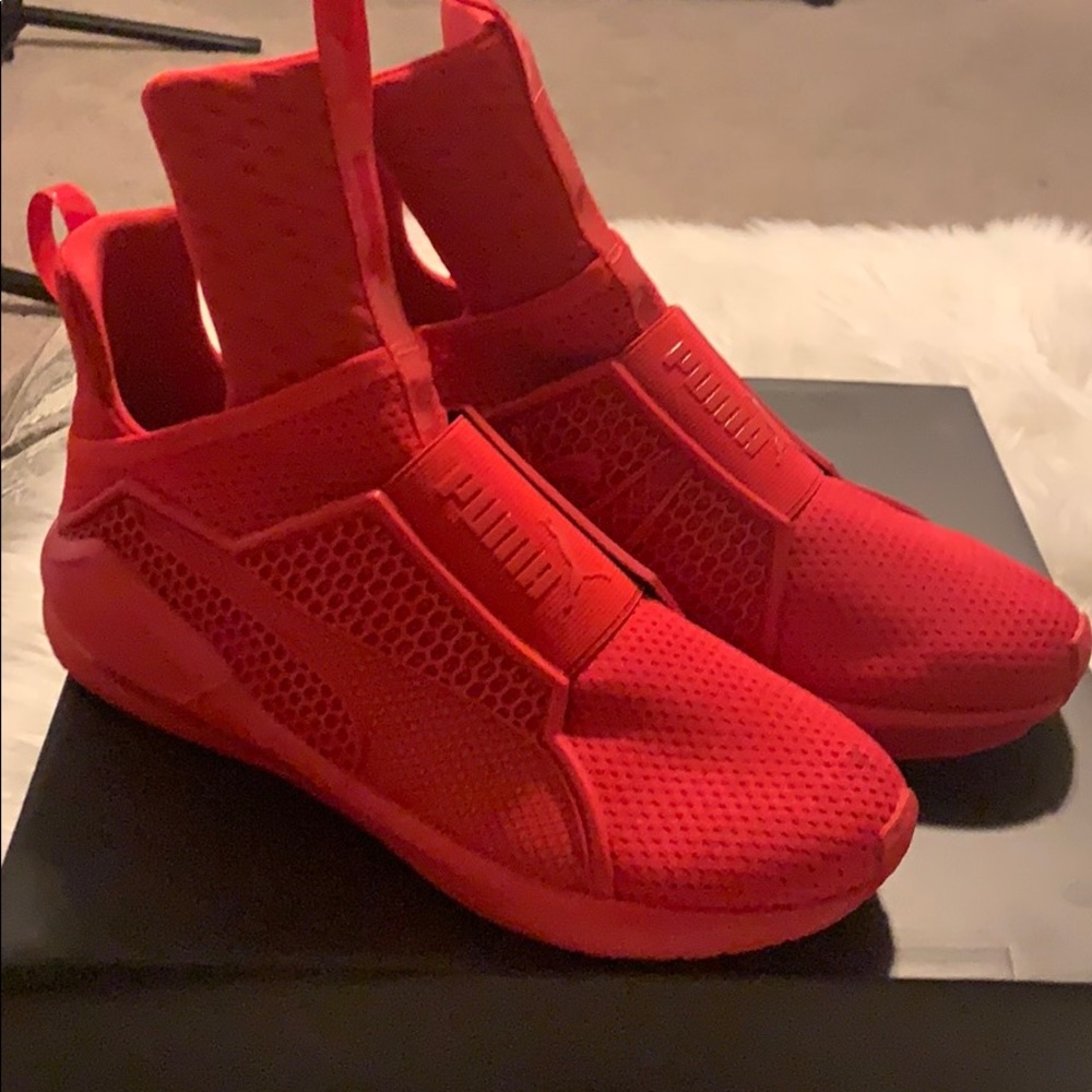 FENTY TRAINER